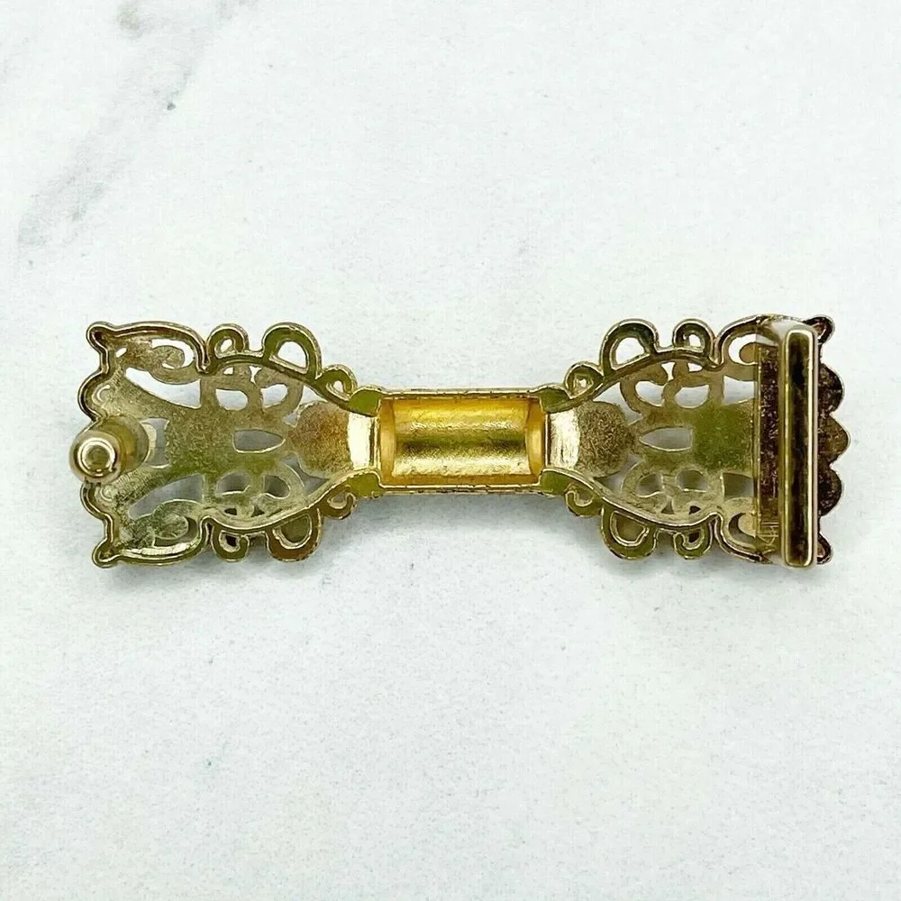 Small Ornate Bow Gold Tone Belt Buckle